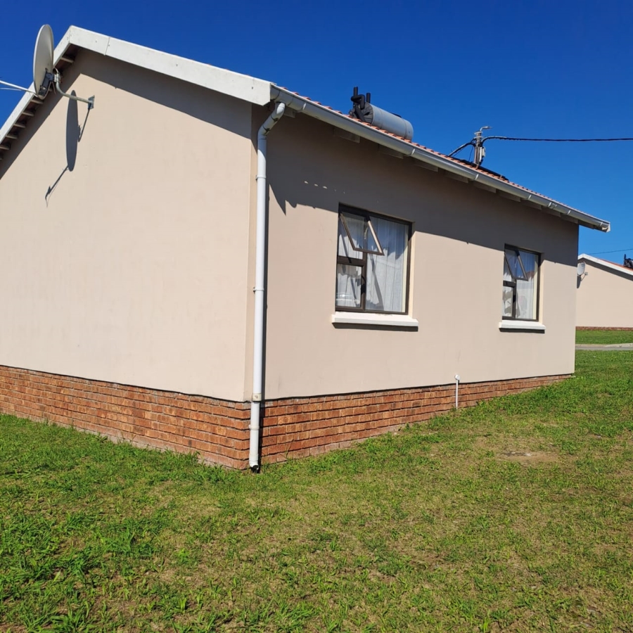 2 Bedroom Property for Sale in Graceland Eastern Cape